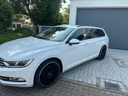Weiß Gebraucht 2015 VW Passat Comfortline Kombi | 9.999 € (Superpreis)