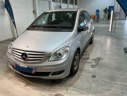 Polarsilber Gebraucht 2005 Mercedes B180 Van / Kleinbus | 4.490 € (Guter Preis)