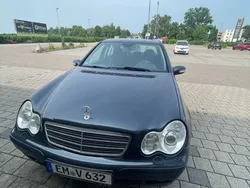 Blau Gebraucht 2003 Mercedes C320 Classic Limousine | 2.500 € (Fairer Preis)