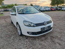 Weiß Gebraucht 2009 VW Golf VI Highline Limousine | 2.999 € (Superpreis)