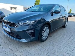 Grau Gebraucht 2019 Kia Ceed Platinum Edition Limousine | 13.900 € (Guter Preis)