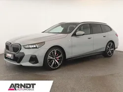M brooklyn grau Gebraucht 2025 BMW 540 Comfort Edition Kombi | 66.984 € (Superpreis)