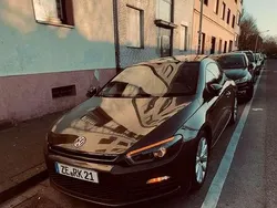 Braun Gebraucht 2011 VW Golf VI Limousine | 6.500 € (Etwas zu teuer)