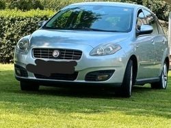 Silber Gebraucht 2009 Fiat Croma Kombi | 3.500 €