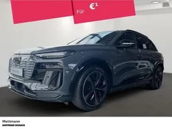Grau Neu 2024 Audi Q6 e-tron Comfort SUV | 100.979 €