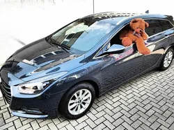 Blau Gebraucht 2017 Hyundai i40 Trend Kombi | 14.621 € (Fairer Preis)