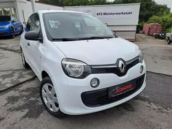 Weiß Gebraucht 2017 Renault Twingo Life Kleinwagen | 6.900 € (Fairer Preis)
