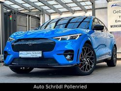Blau Gebraucht 2022 Ford Mustang Mach-E GT SUV | 39.980 € (Guter Preis)