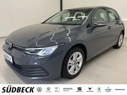 Grau Gebraucht 2020 VW Golf VIII Life Limousine | 19.990 € (Fairer Preis)