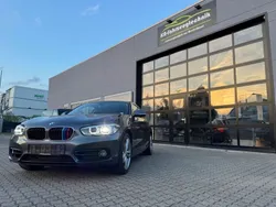 Grau Gebraucht 2017 BMW 118 Sport Line Kleinwagen | 14.999 € (Fairer Preis)