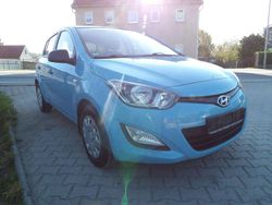 Montano sky / met Gebraucht 2015 Hyundai i20 Classic Kleinwagen | 8.999 € (Etwas zu teuer)