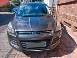 Grau Gebraucht 2015 Ford Kuga Individual SUV | 9.900 € (Superpreis)