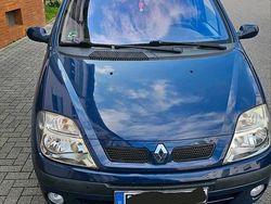 Blau Gebraucht 2003 Renault Scénic II Van / Kleinbus | 2.100 € (Fairer Preis)