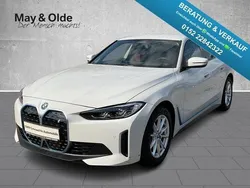 Weiss Gebraucht 2022 BMW i4 Sport Line Limousine | 35.980 € (Guter Preis)