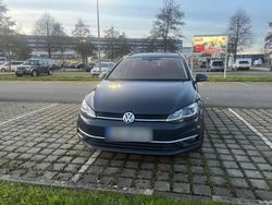 Grau Gebraucht 2018 VW Golf VII Kombi | 12.000 € (Fairer Preis)