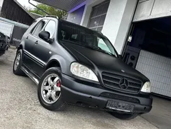 Schwarz Gebraucht 1999 Mercedes ML430 SUV | 1.999 €