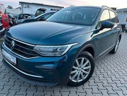 Nightshade blue metallic Gebraucht 2024 VW Tiguan Life SUV | 25.490 € (Superpreis)