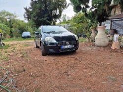 Schwarz Gebraucht 2009 Fiat Grande Punto Kleinwagen | 2.200 € (Fairer Preis)