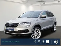 Grau (stahlgrau)grau (stahlgrau) Gebraucht 2018 Skoda Karoq Style SUV | 33.676 €