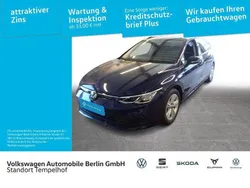 Blau Gebraucht 2021 VW Golf VIII Life Kombi | 20.870 € (Guter Preis)
