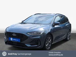 Blau Gebraucht 2023 Ford Focus ST-Line X Kombi | 23.940 € (Guter Preis)