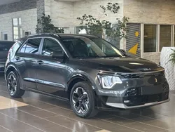 Grau (agt) interstellar grau met. Gebraucht 2022 Kia e-Niro Vision SUV | 25.840 € (Fairer Preis)