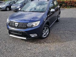 Blau Gebraucht 2017 Dacia Sandero Stepway Kleinwagen | 8.499 € (Guter Preis)