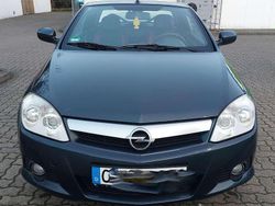 Blau Gebraucht 2006 Opel Tigra Edition Cabrio | 1.750 € (Fairer Preis)