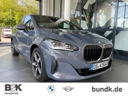 Grau Gebraucht 2022 BMW 218 Active Tourer Luxury Line Van / Kleinbus | 36.990 €