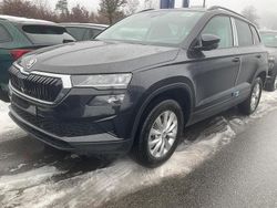 Black magic perleffekt Neu 2026 Skoda Karoq Selection SUV | 32.995 € (Fairer Preis)