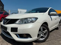 Weiß Gebraucht 2017 Nissan Pulsar Limousine | 4.990 € (Teuer)