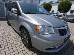 Silber Gebraucht 2015 Lancia Voyager S Van / Kleinbus | 15.499 € (Fairer Preis)