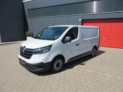 Weiß Gebraucht 2024 Renault Trafic Komfort Van | 24.899 € (Etwas zu teuer)