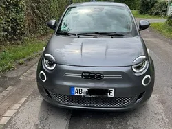 Grau Gebraucht 2022 Fiat 500e Icon Kleinwagen | 17.300 € (Superpreis)