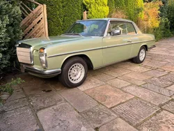 Nelkengrün Gebraucht 1974 Mercedes W114 Coupé | 19.800 €