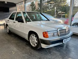 Weiß Gebraucht 1991 Mercedes 190 Limousine | 5.900 €