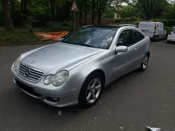 Silber Gebraucht 2005 Mercedes CL200 Coupé | 550 €