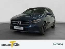 Blau Gebraucht 2019 Mercedes B200 Edition Van / Kleinbus | 23.460 € (Fairer Preis)