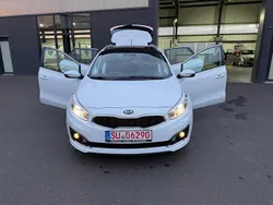 Weiß Gebraucht 2016 Kia Ceed Sportswagon Spirit Kombi | 12.250 € (Fairer Preis)