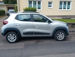 Grau Gebraucht 2022 Dacia Spring Comfort Plus Kleinwagen | 8.999 € (Guter Preis)