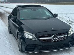 Schwarz Gebraucht 2019 Mercedes C220 AMG Limousine | 19.000 €
