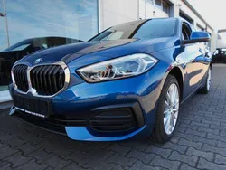 Blau Gebraucht 2023 BMW 118 Kleinwagen | 22.999 € (Guter Preis)