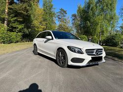 Weiß Gebraucht 2015 Mercedes C220 AMG line Limousine | 14.500 € (Fairer Preis)