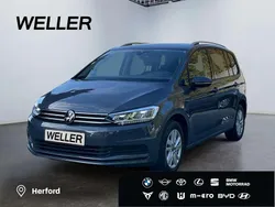 Grau Gebraucht 2022 VW Touran Comfortline Van / Kleinbus | 29.990 € (Fairer Preis)