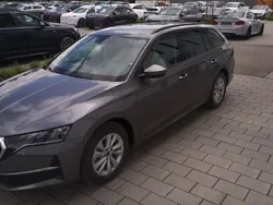 Graphitgrau metallic/grau Neu 2025 Skoda Octavia Business Line Kombi | 32.990 € (Fairer Preis)