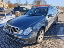 Blau Gebraucht 2005 Mercedes 350 Kombi | 2.999 €