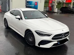 Weiß Gebraucht 2025 Mercedes 180 AMG line Limousine | 49.000 €