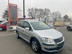 Silber Gebraucht 2008 VW Touran Cross Van / Kleinbus | 5.950 € (Fairer Preis)