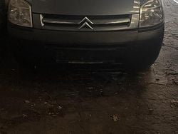 Grau Gebraucht 2008 Citroën Berlingo Van / Kleinbus | 1.750 € (Superpreis)