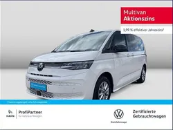 Weiß Gebraucht 2024 VW Multivan Life Van / Kleinbus | 51.900 € (Guter Preis)